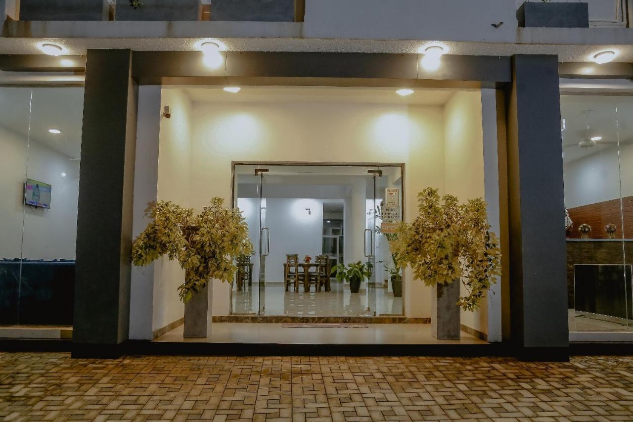 Lucky Transit Hotel - Katunayake Airport Exterior photo